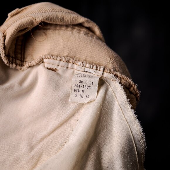 Vintage Light Beige Levi's Bell Bottom Cordoroy Jeans - Picture 9 of 11